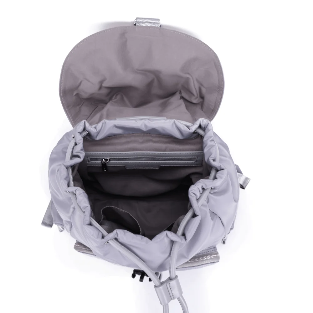 Mochila Grande Nylon Cinza - vista 4 de 6