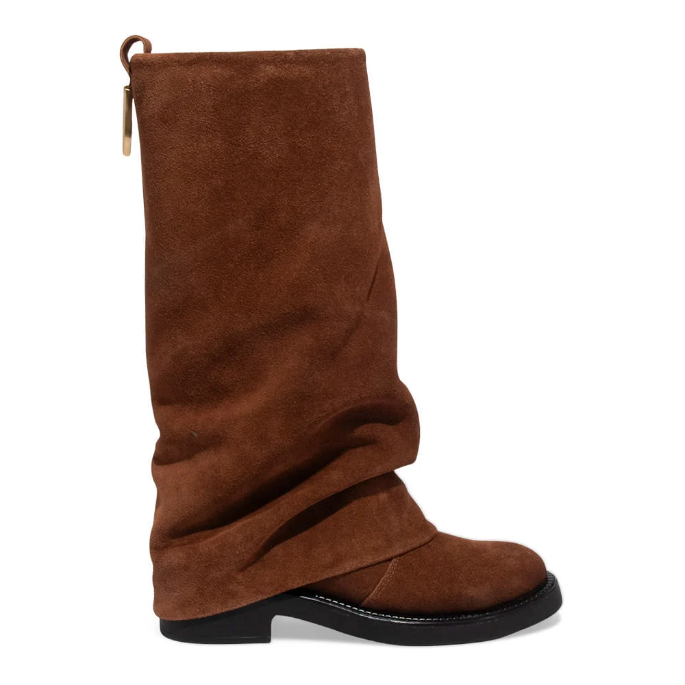 Bota Capa Couro Camurça Cano Alto Marrom Safari - vista 1 de 4