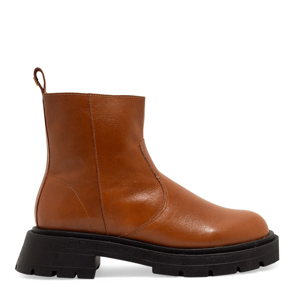 Bota Couro Premium Marrom Safari Tratorado - vista 1 de 3