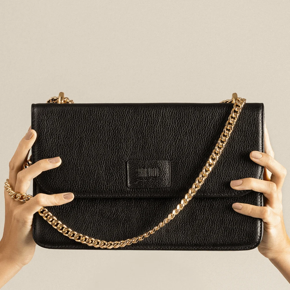Bolsa Pequena Couro Floater Preto Alça de Ombro Corrente - vista 1 de 6