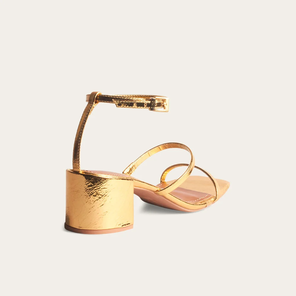 Sandália Couro Metalizado Bico Quadrado Dourado - vista 2 de 3