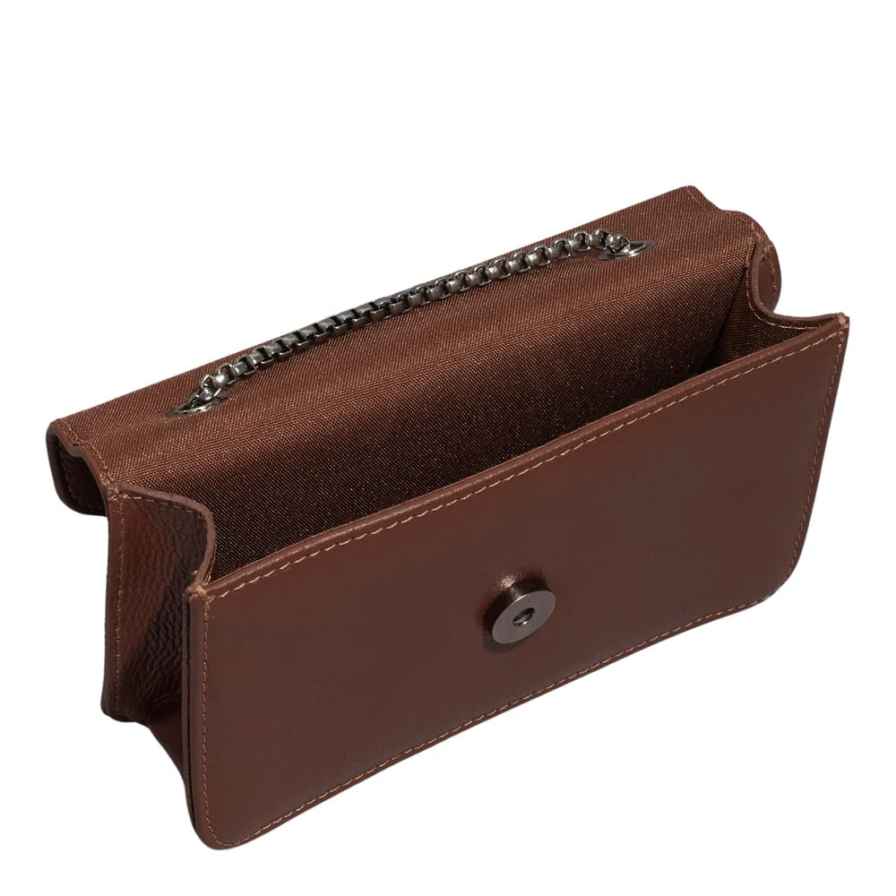 Bolsa Envelope Couro Floater Marrom Dark Alça Transversal - vista 4 de 4
