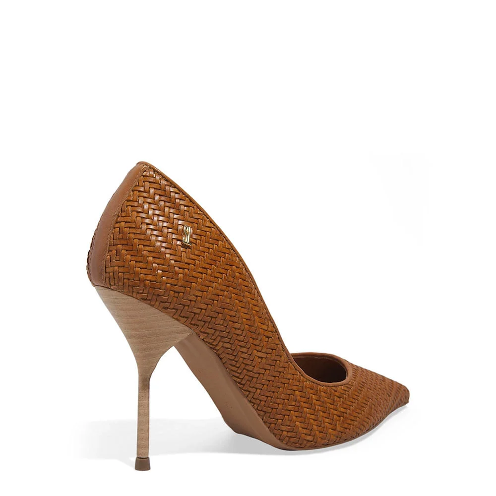Scarpin Tressê Bico Fino Caramelo Salto Agulha - vista 3 de 4