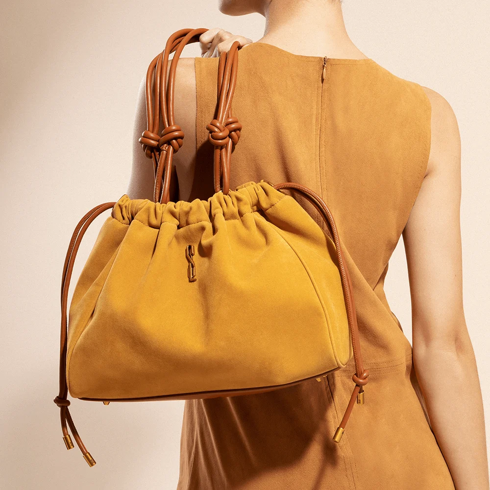 Bolsa Camurça Amarelo Mostarda Alça Ombro - vista 2 de 6