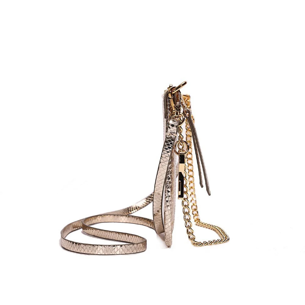 Bolsa Clutch Transversal Metalizado Dourado - vista 4 de 8