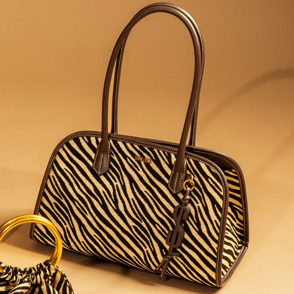 Bolsa Palha Animal Print Zebra Alça Longa - vista 3 de 10