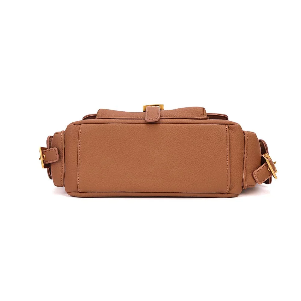 Bolsa Nobuck Média Marrom Safari Fivela Transversal - vista 5 de 6