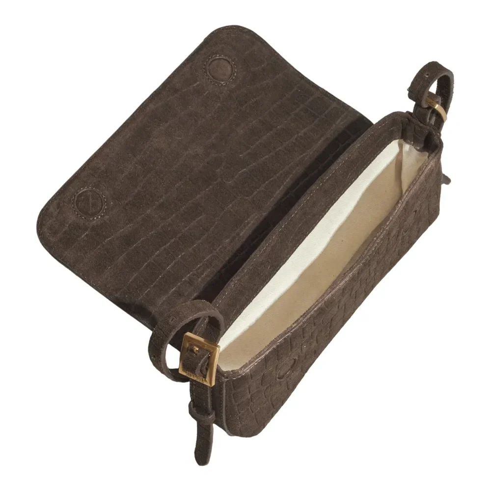 Bolsa Pequena Couro Camurça Croco Marrom Dark Alça De Ombro - vista 3 de 3