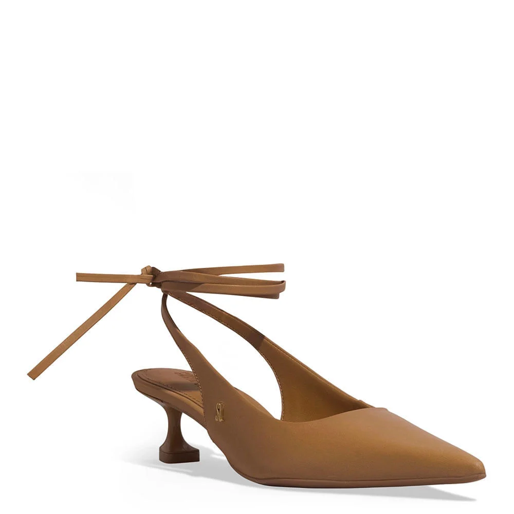 Scarpin Slingback Couro Pelica Salto Baixo Taça Marrom Doce De Leite - vista 2 de 4