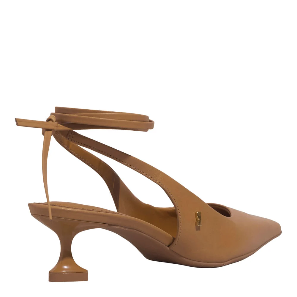 Scarpin Slingback Couro Pelica Salto Baixo Taça Marrom Doce De Leite - vista 3 de 4
