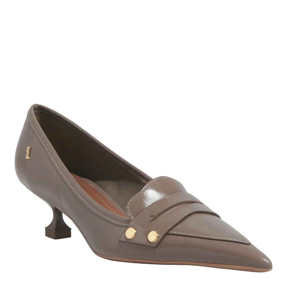 Scarpin Couro Confort Cinza Fog Bico Fino Salto Baixo - vista 2 de 5