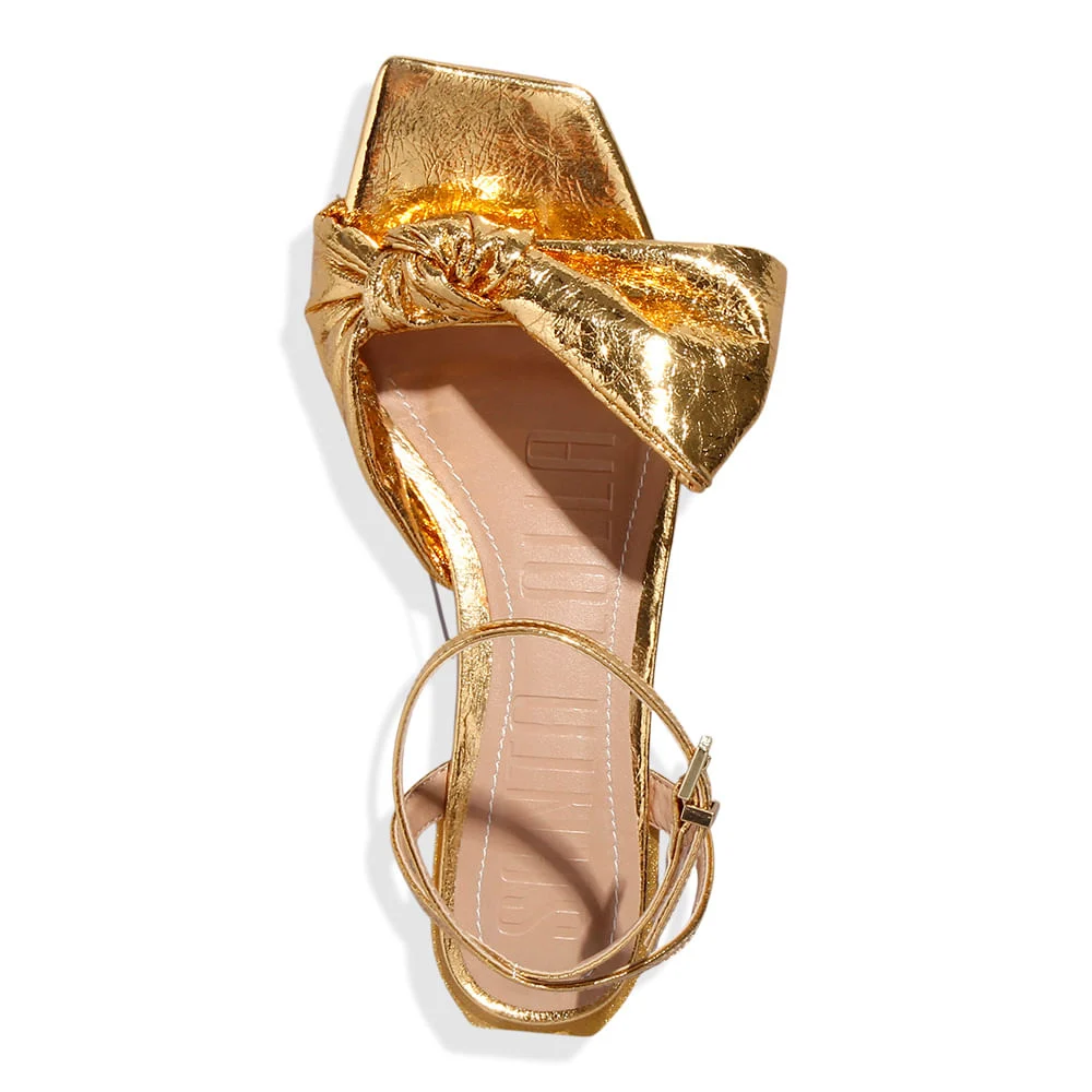 Rasteira Laço Specchio Metalizada Dourada Bico Quadrado - vista 4 de 6