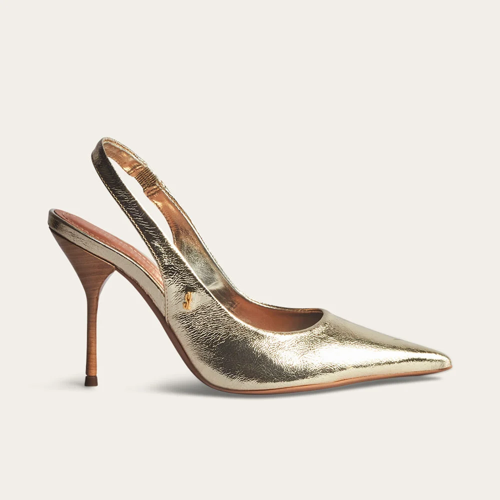 Scarpin Slingback Couro Metalizado Salto Agulha Dourado - vista 1 de 3