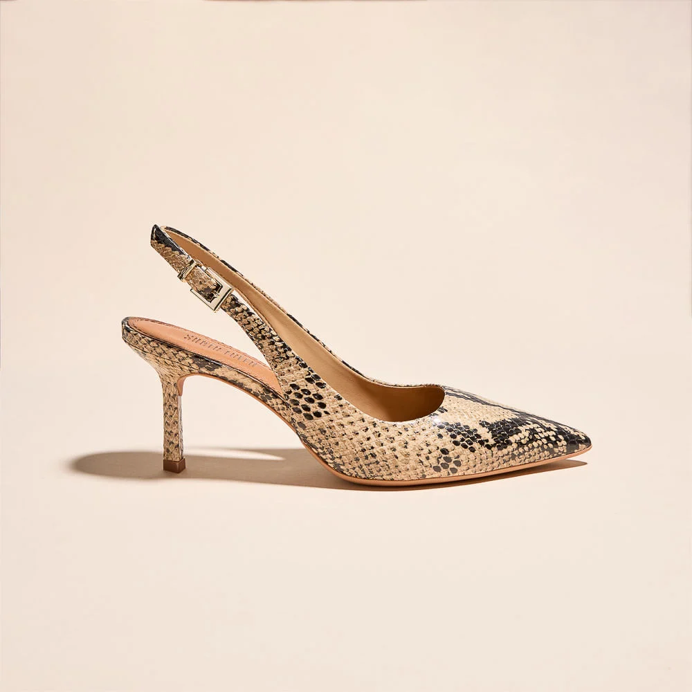 Scarpin Slingback Couro Animal Print Cobra Bico Fino - vista 1 de 3