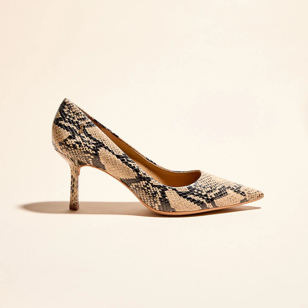 Scarpin Couro Cobra Animal Print Salto Baixo - vista 1 de 3