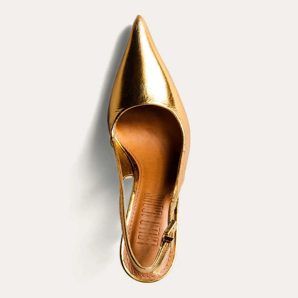 Scarpin Slingback Couro Metalizado Salto Alto Dourado - vista 3 de 3