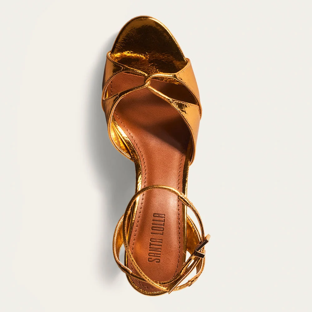 Sandália Couro Metalizado Dourado Tiras Cruzadas - vista 3 de 3