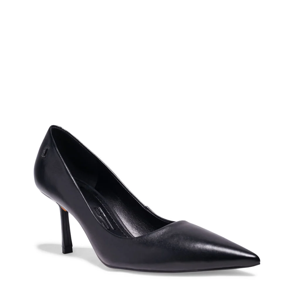 Scarpin Couro Pelica Soft Bico Fino Preto - vista 2 de 4